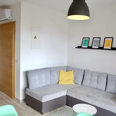 Olive Place Tisno