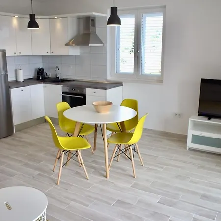 Olive Place Tisno